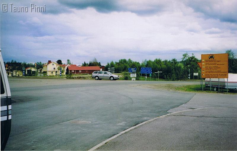 Swedish side of Karesuando (81411761)